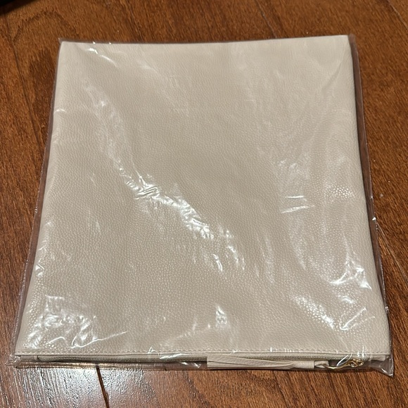 RACHEL MIRIAM Eve Clutch - Picture 3 of 4